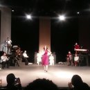 시대는 서커스의 코끼리 타고 이미지