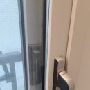 메이져푸르지오 에코단지_ 횡단보도 | 안산시 초지역메이저타운푸르지오에코단지 필름 마감 실리콘 시공 다녀왔습니다 <마감실리콘 전문업체>