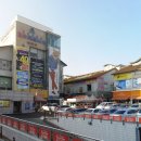 퀸스로드 의류패션 명물거리 이미지