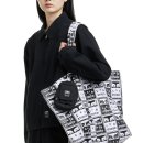 와우산 스튜디오 | 아이앱스튜디오 오베이 자켓 후드 반팔 바지 협업제품 나온다 ft. 홍대 오베이