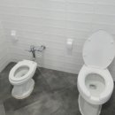 시립도서관1층 화장실 이미지