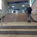 1번출구 옆 엘리베이터 뒤 | [헌혈 후기] 2025년 5월, 274번째 헌혈 - 헌혈의집 회기센터(경의중앙선/1호선 회기역 1번 출구)
