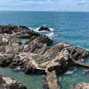 바다와하얀등대 이미지