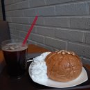 투썸플레이스 군산시청점 | 군산 카페 &amp; 식당 간단한 후기들 ( 버거킹 / 할리스/ 투썸 플레이스 / 역전 할머니 맥주 etc. )