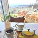 언덕위에 찻집 이미지