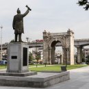 독립문 앞의 영은문​(迎恩門)은 돌기둥 2개만 남았다! 이미지