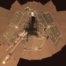 미 항공 우주국 (NASA)은 화성에서 15 년 만에 기회의 로버가 죽었다고 선언했다. 이미지
