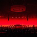 월투월(WALL TO WALL)