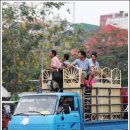 캄보디아여행-캄보디아수도 프놈펜시티 이동중인 기아자동차[타이탄] 차량...!!! 이미지