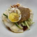 석촌고분역 3번출구 앞 이미지