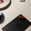 더다이닝테이블 이미지