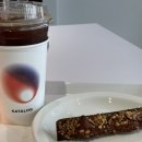 [아주대 카페] katalog;카탈로그 - 카라멜휘낭시에+아아 후기