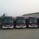 이것이 KD그룹의 KDTOUR 버스입니다. 이미지