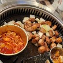 돼지팔오