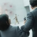 ﻿ 女기자 손목 끌고 간 권성동에.. &#34;깡패 사퇴해야&#34; 쏟아지는 화살 이미지