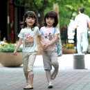 [나오미&리사] 귀여움 돋는 한국혼혈 쌍둥이자매 리사랑 나오미 (스압유) 이미지