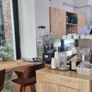 리틀 블루문 이미지