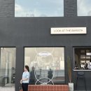 룩앳더바리스타(LOOK AT THE BARISTA) 이미지