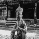 평창 월정사 석조보살좌상 이미지