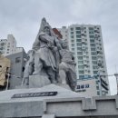 윤흥신장군 동상 이미지