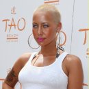 앰버 로즈 (Amber Rose)의 좀 어려운(?) 패션들 이미지