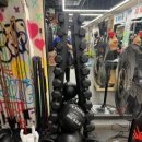 턱 땡기고 들어가서 원 어퍼 훅 이미지