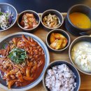 구미가정식백반 이미지