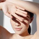 빛이나는피부 이미지