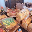 (주)카우피아 | 파란 하늘 푸른 바다 앞 빨간맛 대형카페 레드피아노에서 1일 8개 한정 케이크 맛