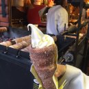 뜨레 향 | 종로3가 빵집 체코 프라하 굴뚝빵(뜨레들로) 맛집 끄네들로 을지로본점