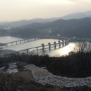 이른아침 캠핑장 이미지