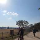 송신탑 이미지