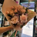 색소폰동아리 | 밴드 동아리 공연 열정 가득했던 무대 축하 꽃다발