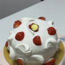 휴컴퍼니 | 영등포구청케이크맛집, 브레드컴퍼니 쉐프조: 영등포 당산 딸기케이크 연말 예약 추천 !