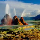 미국 네바다주 플라이 간헐천(Fly Geyser) 이미지