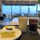 투썸플레이스 익산유천생태습지 공원점 이미지