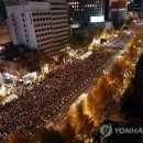 이태원 참사 희생자 추모 집회에서 박주환 미카엘 신부 추모사 윤석열 퇴진하라 이미지