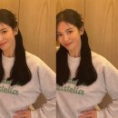 반묶음 헤어스타일에 편안한 맨투맨 배우 송혜교, 긴 머리 변신…독보적 비주얼 이미지