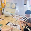 명화 그리는 아이 이미지