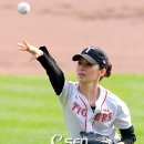 2009 프로야구 한국시리즈 7차전 始球-탤런트 이보영 이미지