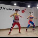 줌바댄스 야간 이미지