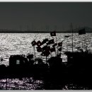 사모곡; 끝없는 해원(海原) | 깃발 - 유치환