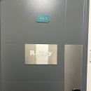 신사역 5번출구 앞 횡단보도 | [강남/서초구] 신사역 웨딩촬영 신부 메이크업샵 추천 &#39;라일리메이크업&#39; 비포애프터 후기