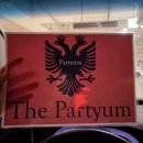 평촌스마트스퀘어_하 | 4호선 평촌역 바로 앞 더파티움 안양 라포레홀 하객 후기｜야외 예식 느낌 통창 웨딩홀 솔직 리뷰