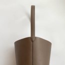 N PARK | 더로우 N/S 파크 토트 미디움 백 (브라운 / 카프스킨) 후기, 조용한 럭셔리 대표 미니멀 토트백