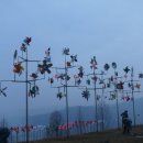 바람개비 조형물 이미지