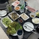 씨앤휴펜션 | 거제 두모몽돌해변 숙소 오션뷰 일출스팟 자쿠지 개별바베큐 씨앤휴펜션