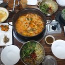 사계절 굴국밥과 동태탕 이미지