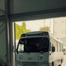 [황형제캠핑카] 4인승 카운티 롱바디 버스캠핑카 인산철 1800A 에어쇼바 풀옵션! 이미지