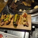 고기 굽는 남자 이미지